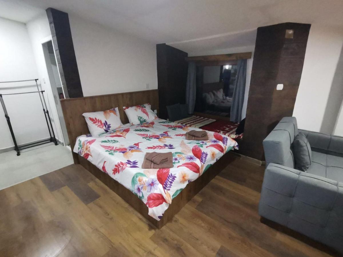 Villa Ana-Маврово Екстериор снимка